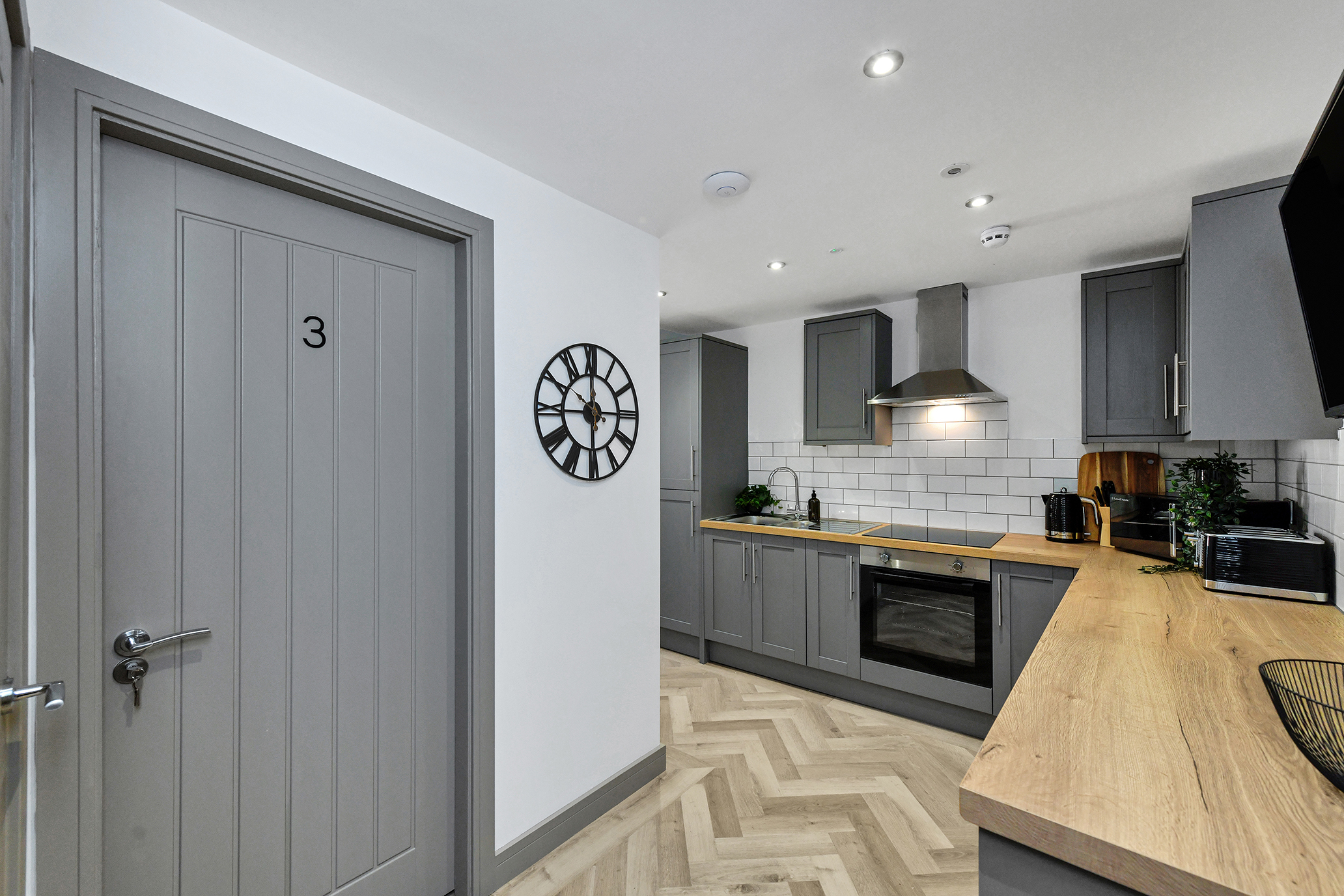 Communal kitchen approach at 64 Derbyshire Lane