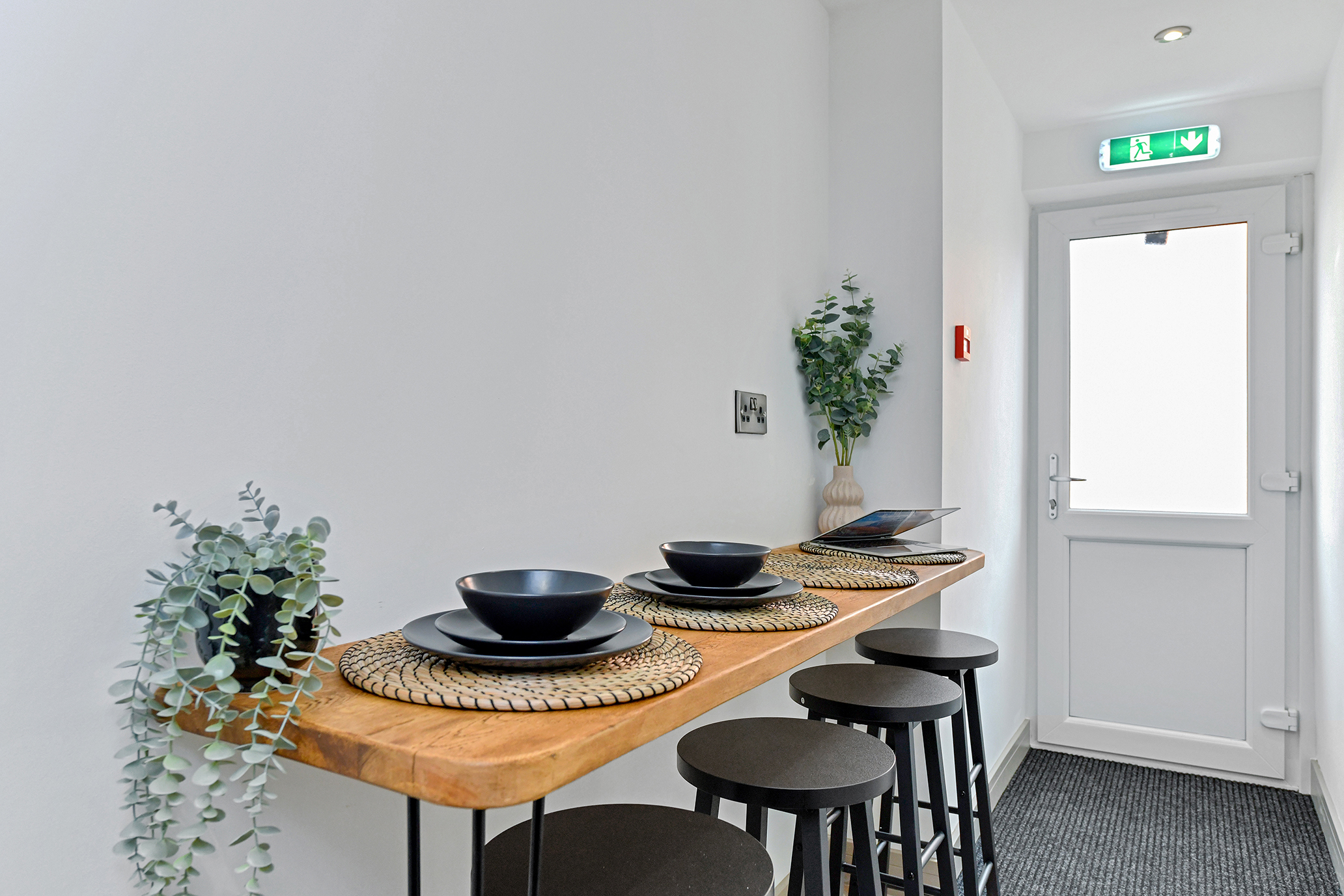Breakfast bar at 64 Derbyshire Lane
